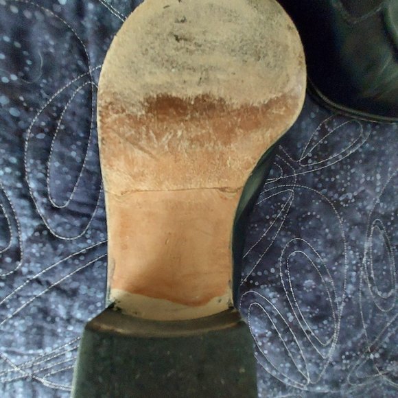 Gently worn Ann Taylor heeled loafers, 7.5 - Picture 6 of 8